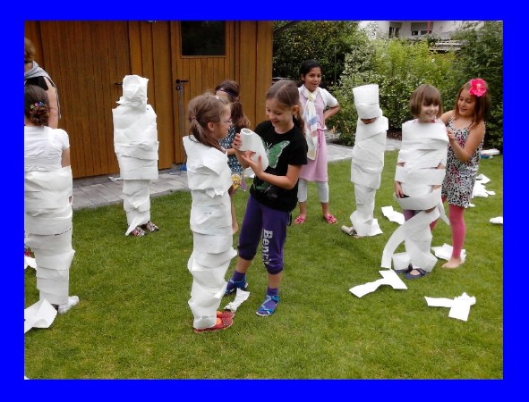 Kindergeburtstag_Spiele_1a-Kinderschminken_Petra_Kaufhold-Winkler