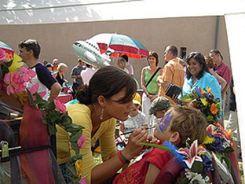 Kinderschminken_Cathay-Pacific_Sommerfest_Gravenbruch_Petra_Kaufhold-Winkler Kinderschminken_Cathay-Pacific_Sommerfest_Gravenbruch_Petra_Kaufhold-Winkler